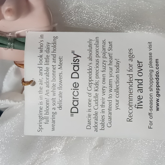 Geppeddo.....Cuddle Kids "Darcie Daisy" - Picture 10 of 17